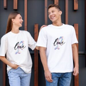 Тениска "Holographic Love"💖